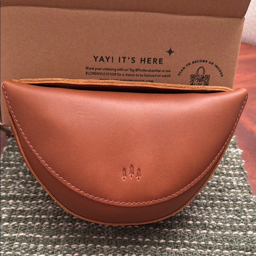 Portland Leather Goods SMALL Koala Sling Bag Honey